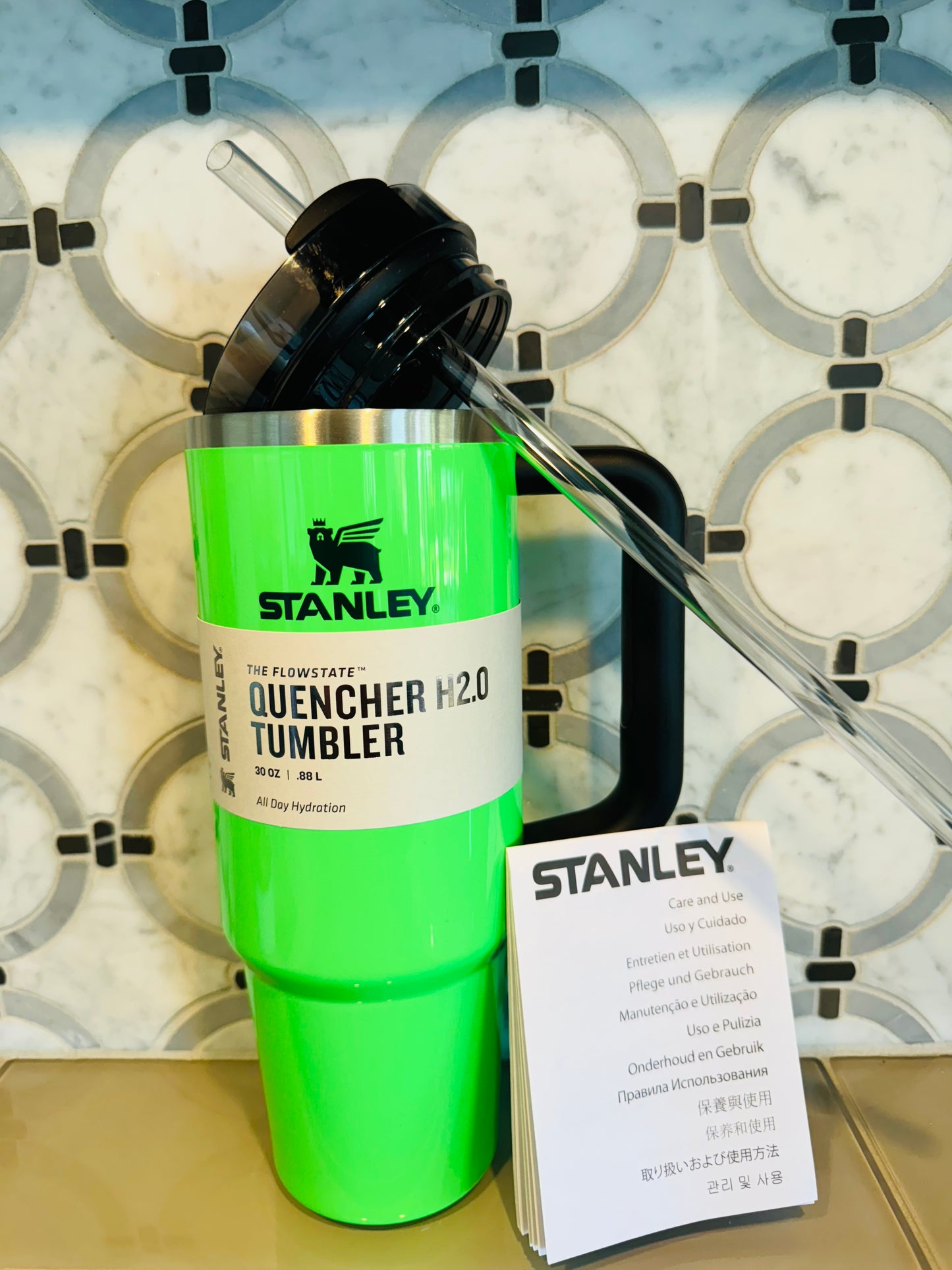 Stanley The FLOWSTATE Quencher Tumbler 30 OZ Color: Neon Green