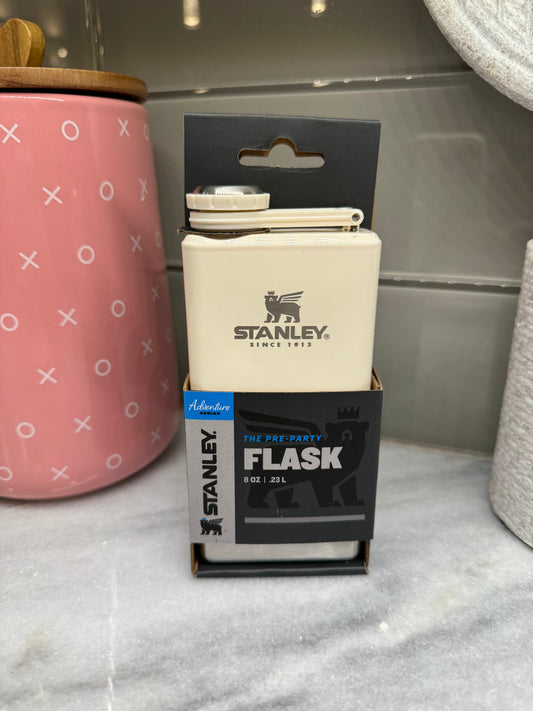 STANLEY ADVENTURE PRE-PARTY FLASK 8 OZ Color: Cream Gloss