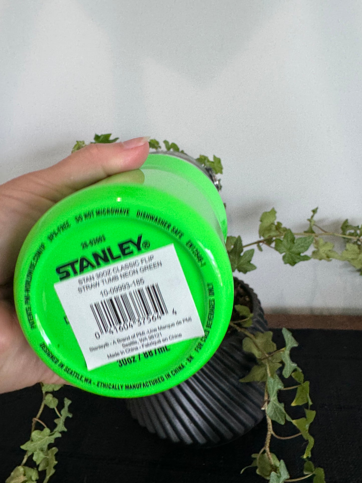 Stanley Iceflow Flip Straw Tumbler 30 OZ Color: Neon Green